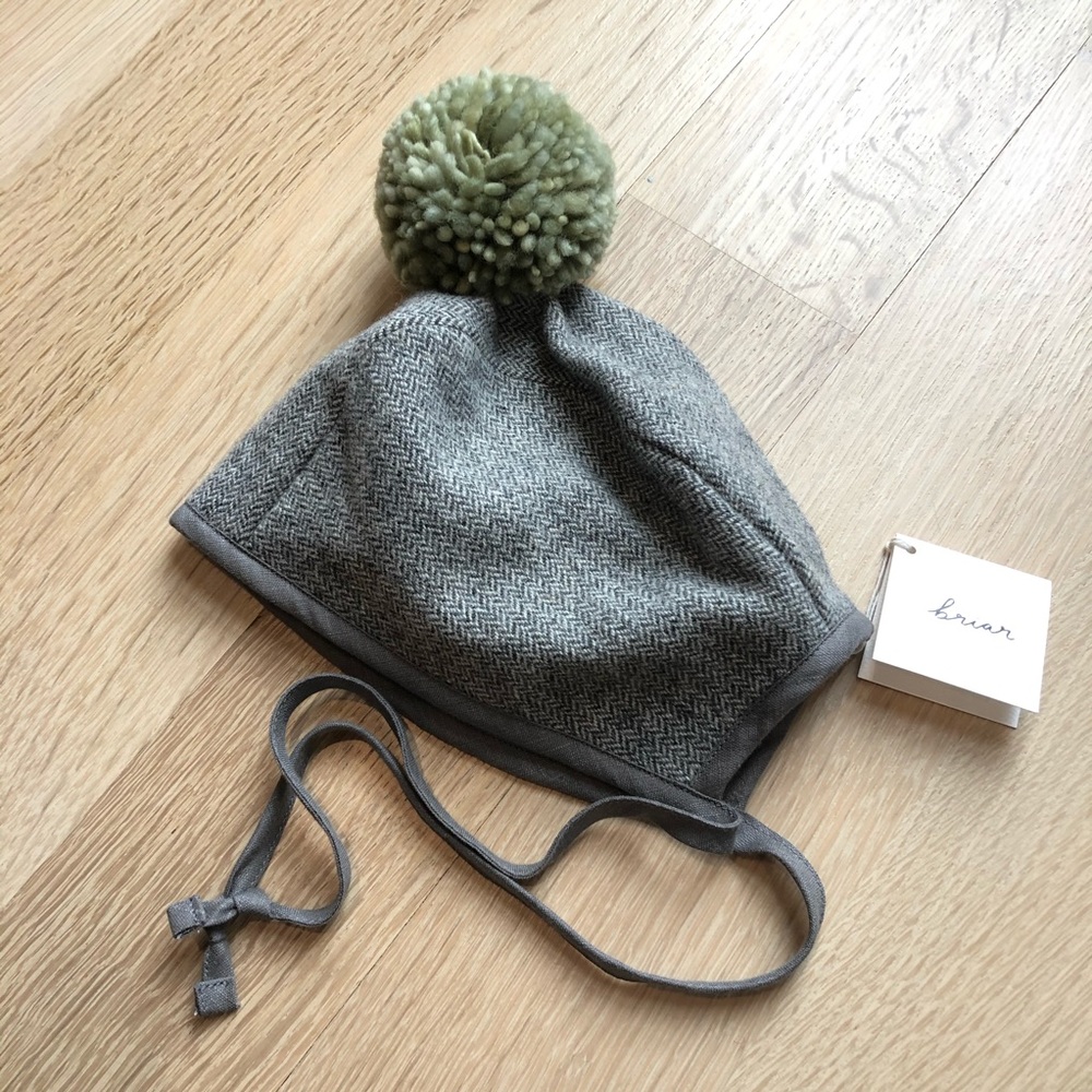 Briar Bonnets Wool pom 18-24 NWT